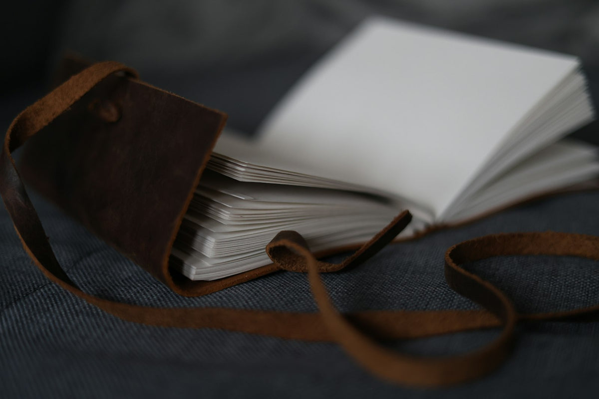 Port A6 leather journal, open